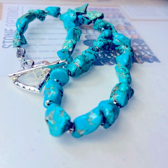 Turquoise Free Form Necklace Silver Heart Toggle 18,5” - Picture 2 of 3